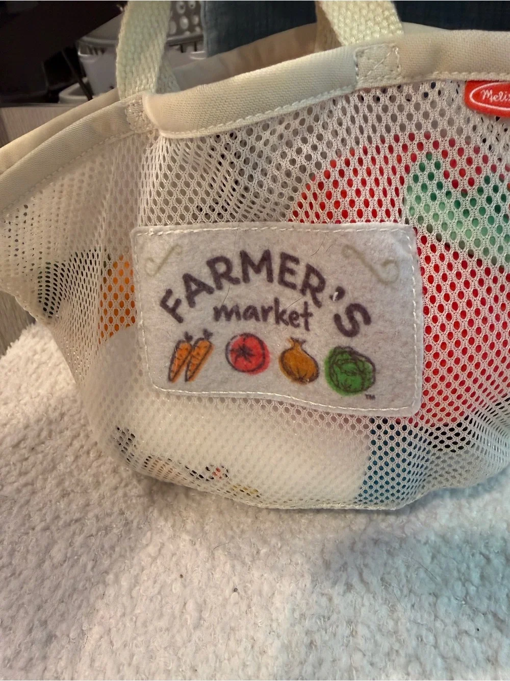Melissa & Doug Farmer’s Market Fill & Spill Plush Play Food Set Mesh Tote Toy